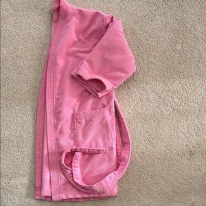 Pink 3/4 Length Microfiber robe. Sz S/M.